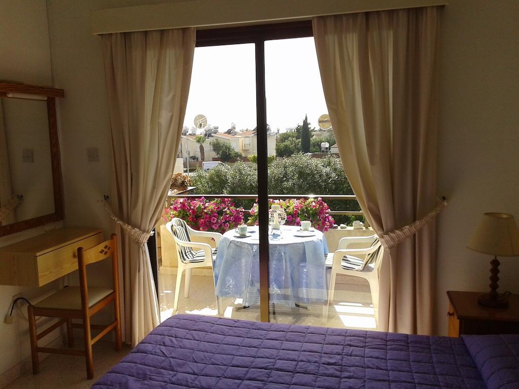 Arilena Holiday Apartments Paphos Exterior photo