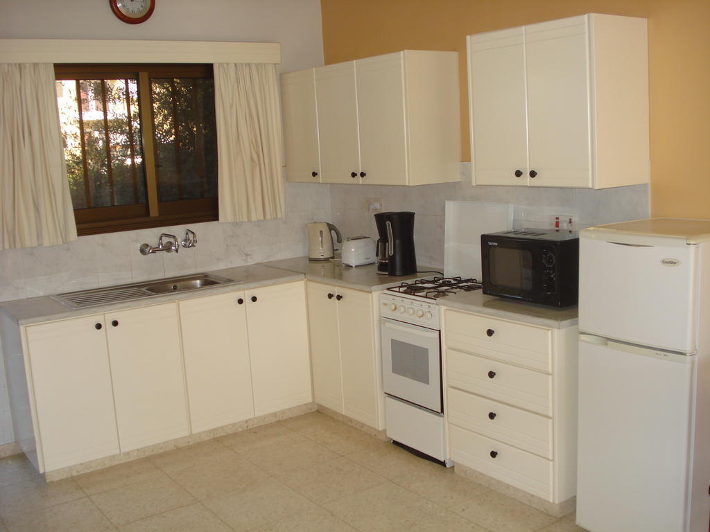 Arilena Holiday Apartments Paphos Room photo