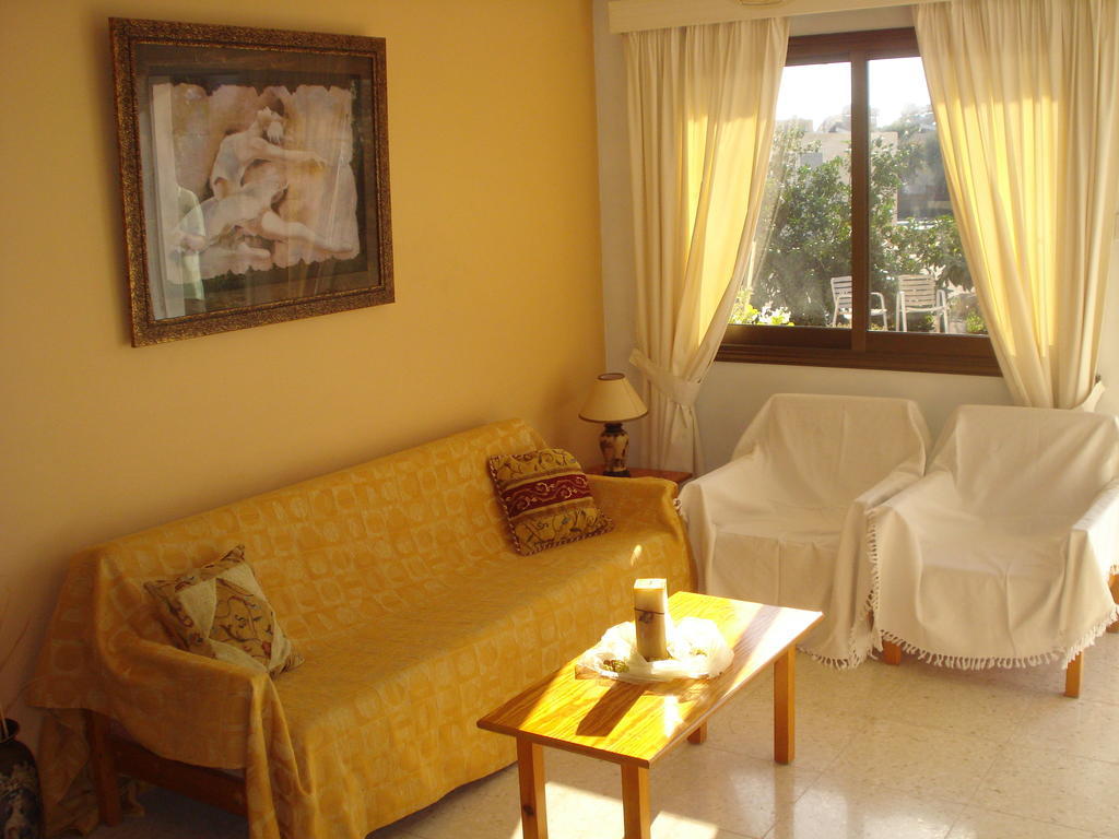 Arilena Holiday Apartments Paphos Exterior photo