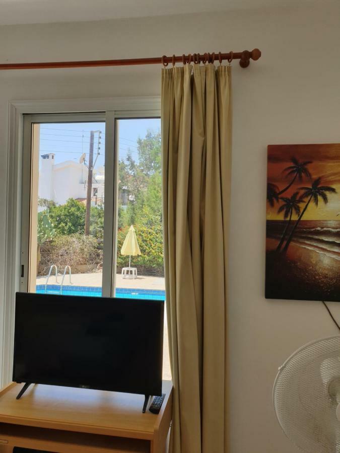 Arilena Holiday Apartments Paphos Exterior photo