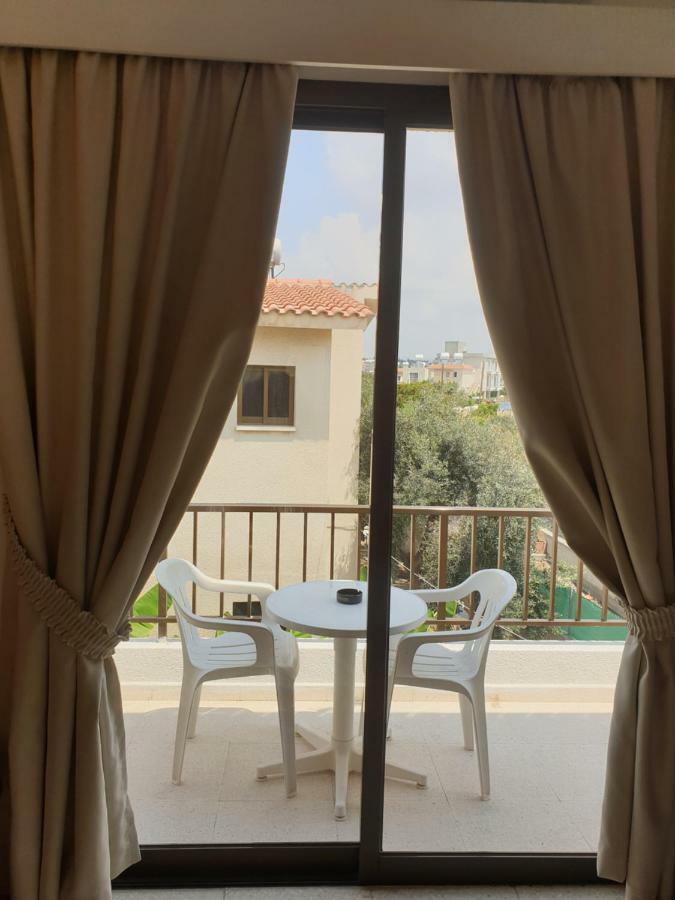 Arilena Holiday Apartments Paphos Exterior photo